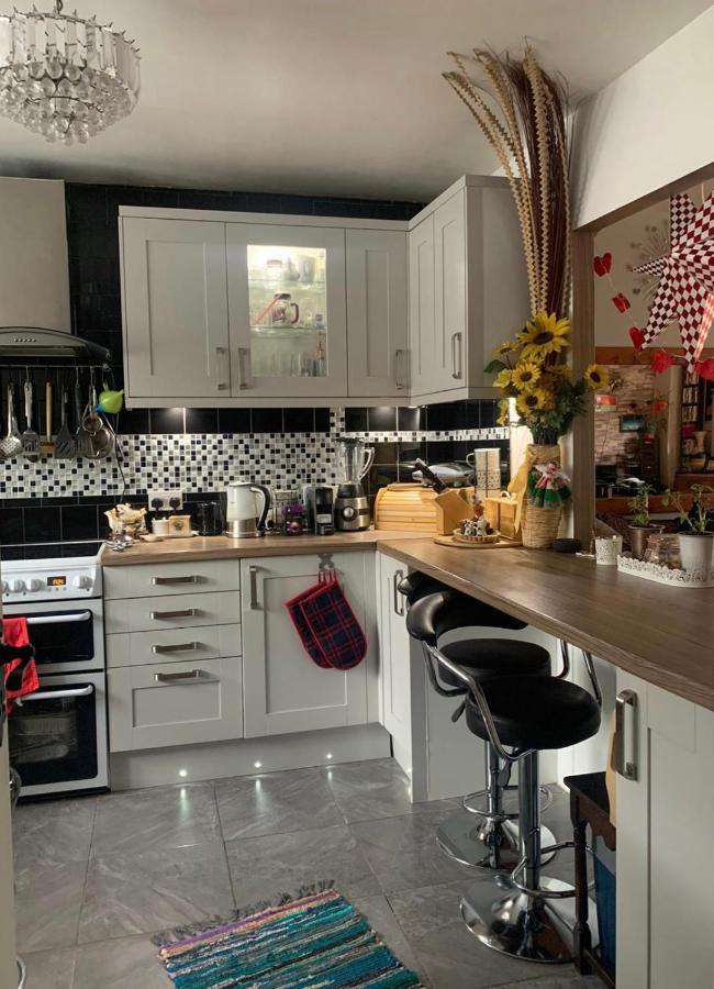 Cosy Room In London Wembley Экстерьер фото